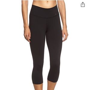 NIKE Dri- Fit Power Legendary Training Capri